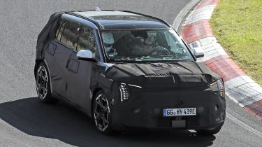 Kia EV3 GT - front 3/4